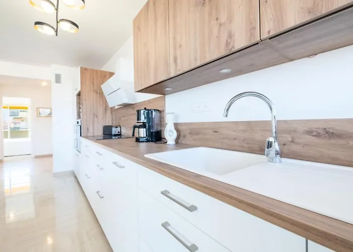 4p Proche Hyper Centre, Vue Mer, Parking - 4p Proche Hyper Centre, Vue Mer, Parking Mae-2153 Apartamento *